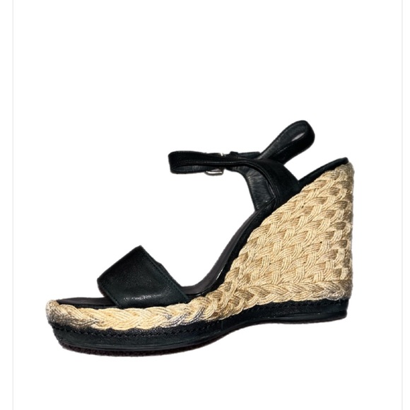 Stuart Weitzman Black Wedge Sandals- size 8.5 - Picture 8 of 9